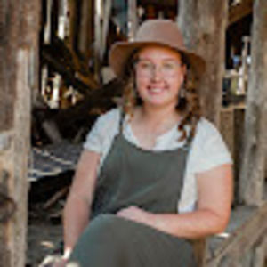 Meet your Posher, Emma